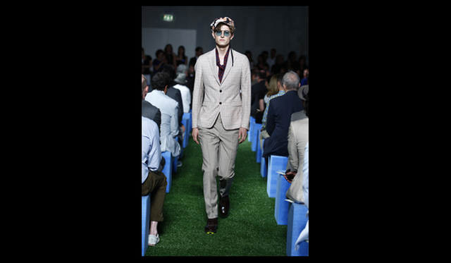 <strong>PRADA｜プラダ</strong>　