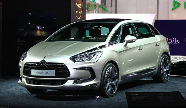 <strong>CITROEN DS5｜シトロエン DS5</strong>