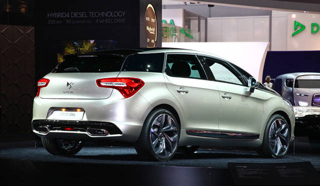 <strong>CITROEN DS5｜シトロエン DS5</strong>