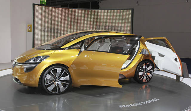 <strong>RENAULT R-SPACE concept｜ルノー Rスペース コンセプト</strong>