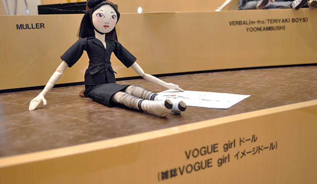 <strong>BARNEYS NEW YORK｜バーニーズ　ニューヨーク</strong>　「ANDREW YANG for BARNEYS NEW YORK」　ファッション誌『VOGUE girl』をイメージしたVOGUE girlドール