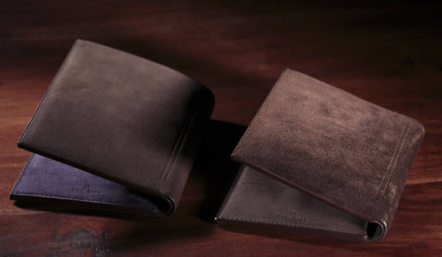 <strong>JOHN LOBB│ジョンロブ</strong>　革小物シリーズ「TWIN STITCH」　ビジネスカードホルダー（10.4×7.2cm）各3万4650円