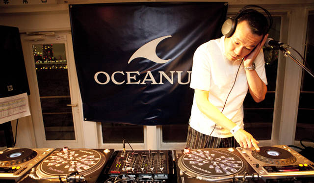 <strong>OCEANUS presents　夜ジャズ　URBAN CRUISE EDITION</strong>　川上つよし