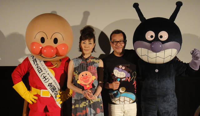 <strong>戸田恵子｜慌ただしくも充実した、夏を振り返る　その1</strong><br />久しぶりに映画『それいけ！アンパンマン』の試写舞台挨拶に出席。被災地の宮城県名取市にばいきんまん役の中尾隆聖さんと出かけました。