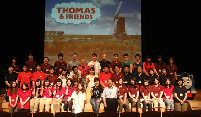 <strong>戸田恵子｜慌ただしくも充実した、夏を振り返る　その1</strong><br />チーム・キンダーフィルムでも、前回の岩手に次いで福島を訪れました。福島で2ステージ、郡山に移動してナイター野外で1ステージ、ライブシネマの吹き替えをしました。