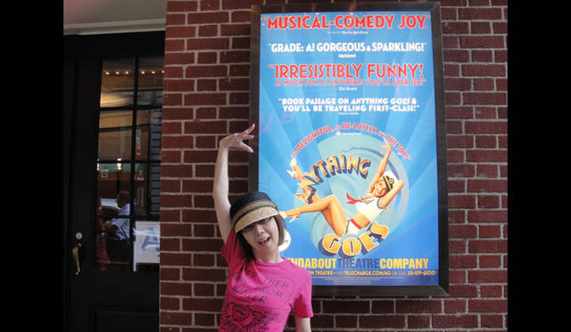 <strong>戸田恵子｜慌ただしくも充実した、夏を振り返る　その2　ニューヨーク観劇三昧！</strong><br />今回の観劇本数は日曜・月曜・火曜・水曜・水曜・木曜と6本。金曜にニューヨークを発って、土曜に帰国。翌日曜日からはもう仕事（笑）。こんなハードスケジュールでも、今年のニューヨークは大満足！　ブロードウェイ演目も豊作で、トニー賞直後ということもあり、活気に溢れていました。チケットも入手困難。大枚はたきましたよ……（泣）。