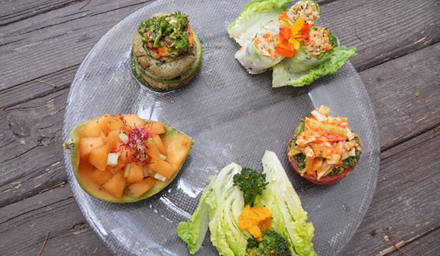 <strong>Munemi｜Munemi meet Rajaa Chbani</strong>　Rajaaのファーマシー