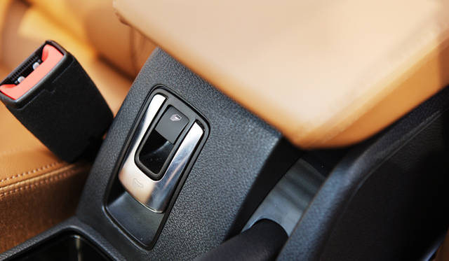 <strong>Volkswagen Golf Cabriolet｜フォルクスワーゲン ゴルフ カブリオレ</strong>