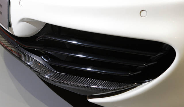 <strong>McLaren MP4-12C｜マクラーレン MP4-12C</strong>