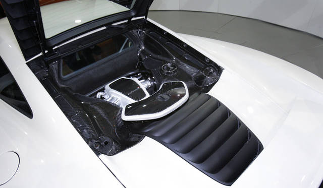 <strong>McLaren MP4-12C｜マクラーレン MP4-12C</strong>