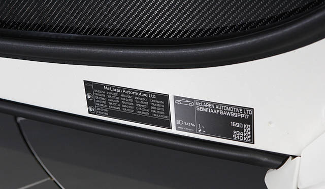 <strong>McLaren MP4-12C｜マクラーレン MP4-12C</strong>