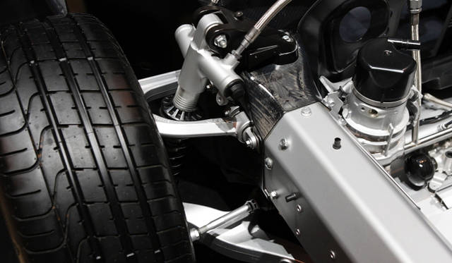 <strong>McLaren MP4-12C｜マクラーレン MP4-12C</strong>