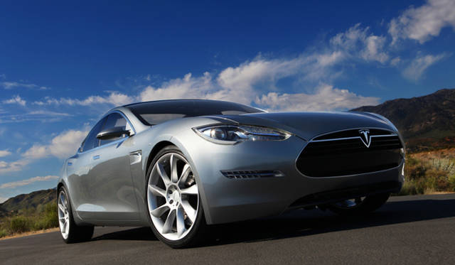 <strong>TESLA model S｜テスラ モデルS</strong>