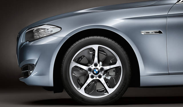 <strong>BMW Active Hybrid 5｜BMW アクティブ ハイブリッド5</strong>