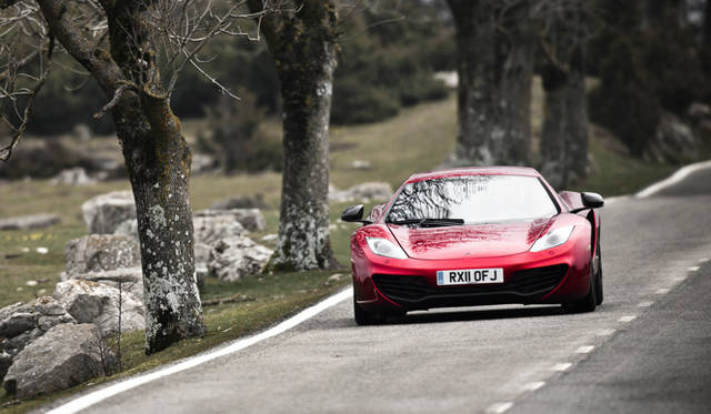 <strong>McLaren MP4-12C｜マクラーレン MP4 12C</strong>