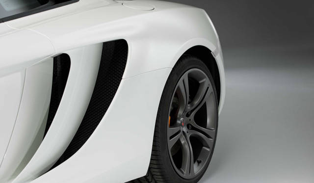 <strong>McLaren MP4-12C｜マクラーレン MP4 12C</strong>