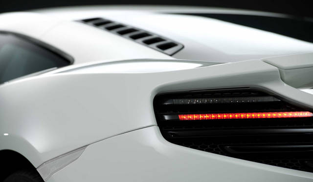 <strong>McLaren MP4-12C｜マクラーレン MP4 12C</strong>　