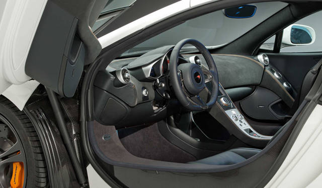 <strong>McLaren MP4-12C｜マクラーレン MP4 12C</strong>