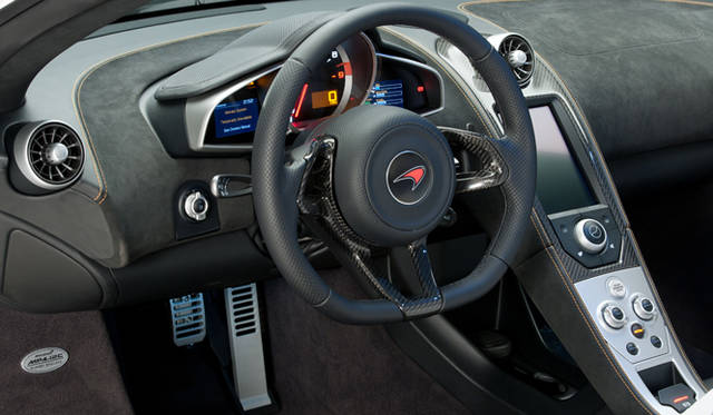 <strong>McLaren MP4-12C｜マクラーレン MP4 12C</strong>