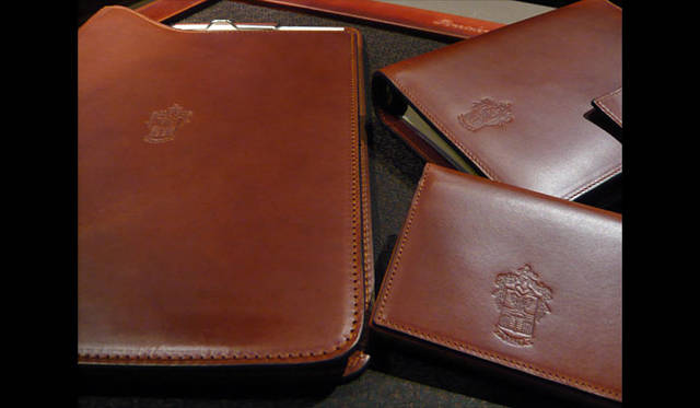 <strong>伊勢丹｜イセタンメンズ レジデンス</strong>　「ピネイダー」ステーショナリー雑貨オーダーフェア　10月18日（火）まで開催中