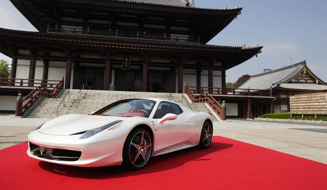<strong>Ferrari 458 SPIDER│フェラーリ 458 スパイダー</strong>