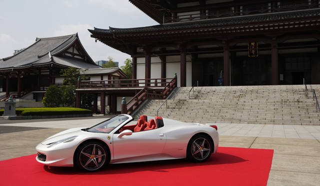 <strong>Ferrari 458 SPIDER│フェラーリ 458 スパイダー</strong>