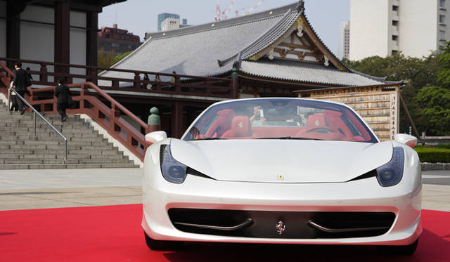 <strong>Ferrari 458 SPIDER│フェラーリ 458 スパイダー</strong>