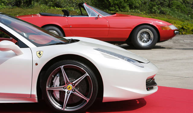 <strong>Ferrari 458 SPIDER│フェラーリ 458 スパイダー</strong>