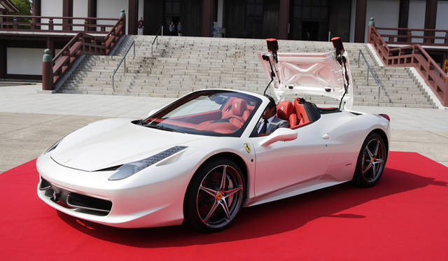 <strong>Ferrari 458 SPIDER│フェラーリ 458 スパイダー</strong>