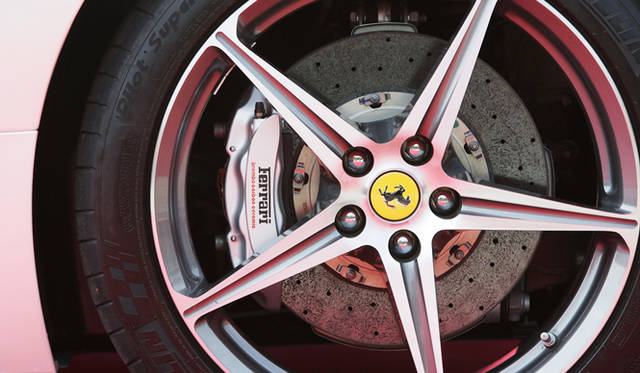 <strong>Ferrari 458 SPIDER│フェラーリ 458 スパイダー</strong>