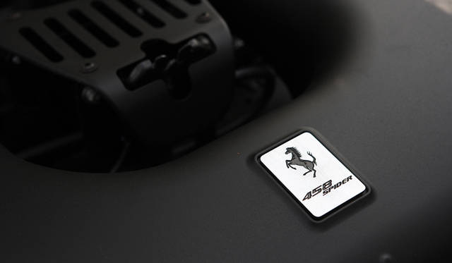 <strong>Ferrari 458 SPIDER│フェラーリ 458 スパイダー</strong>
