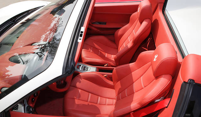 <strong>Ferrari 458 SPIDER│フェラーリ 458 スパイダー</strong>