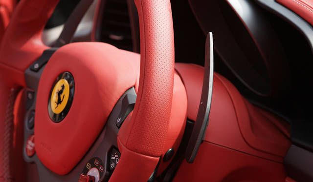 <strong>Ferrari 458 SPIDER│フェラーリ 458 スパイダー</strong>