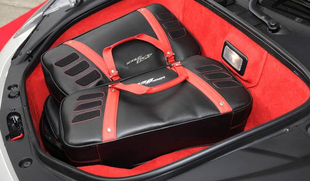 <strong>Ferrari 458 SPIDER│フェラーリ 458 スパイダー</strong>