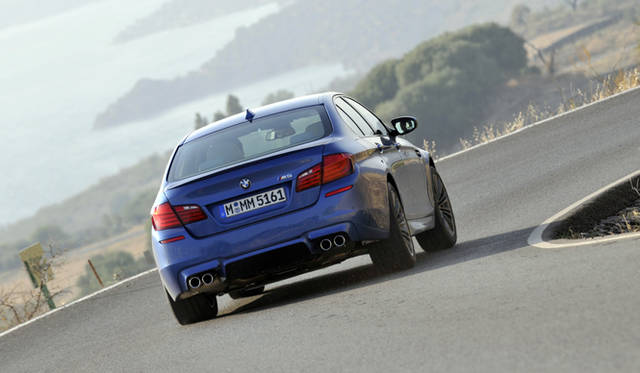 <strong>BMW M5｜ビー・エム・ダブリュー M5</strong>