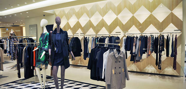 <strong>BARNEYS NEW YORK｜バーニーズ　ニューヨーク</strong>　バーニーズ　ニューヨーク福岡店　3階 デザイナーズエリア