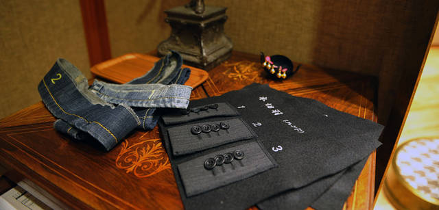 <strong>BARNEYS NEW YORK｜バーニーズ　ニューヨーク</strong>　バーニーズ　ニューヨーク福岡店　地下1階 スーツエリア