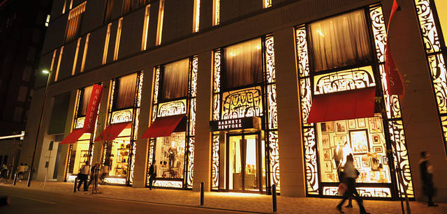 <strong>BARNEYS NEW YORK｜バーニーズ　ニューヨーク</strong>　バーニーズ　ニューヨーク福岡店　外観