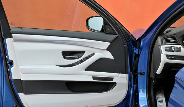 <strong>BMW M5｜ビー・エム・ダブリュー M5</strong>