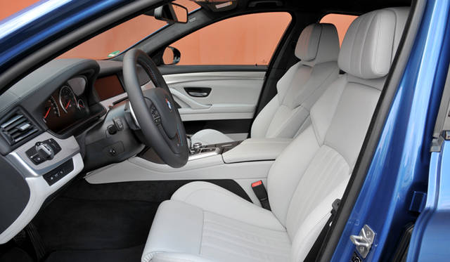 <strong>BMW M5｜ビー・エム・ダブリュー M5</strong>