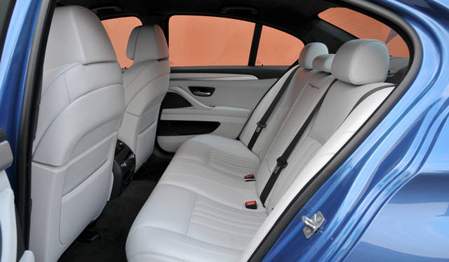 <strong>BMW M5｜ビー・エム・ダブリュー M5</strong>