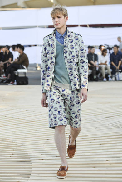 <strong>FACTOTUM｜ファクトタム</strong>　