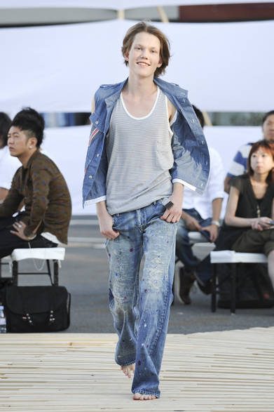 <strong>FACTOTUM｜ファクトタム</strong>　