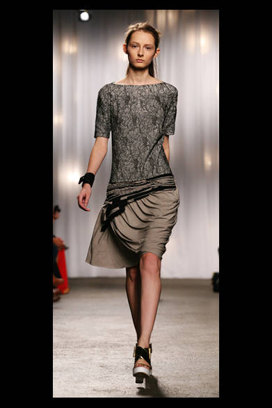 <strong>doo.ri｜ドゥー リー</strong>　2012年春夏コレクション速報