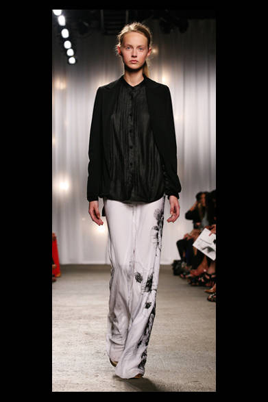 <strong>doo.ri｜ドゥー リー</strong>　2012年春夏コレクション速報