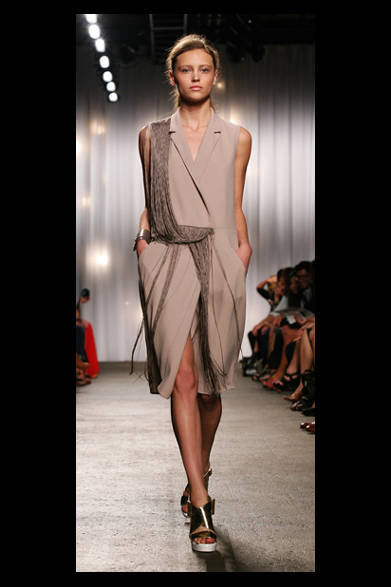 <strong>doo.ri｜ドゥー リー</strong>　2012年春夏コレクション速報