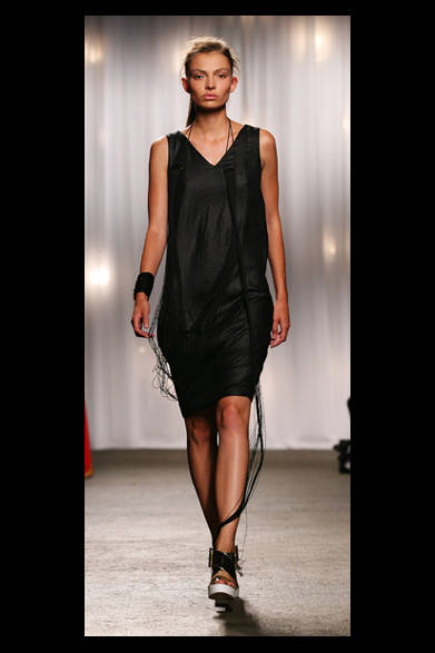 <strong>doo.ri｜ドゥー リー</strong>　2012年春夏コレクション速報