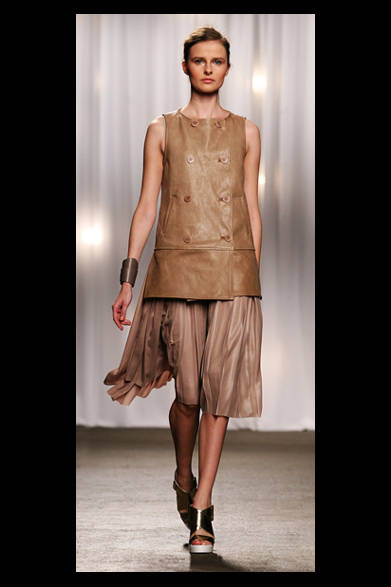 <strong>doo.ri｜ドゥー リー</strong>　2012年春夏コレクション速報