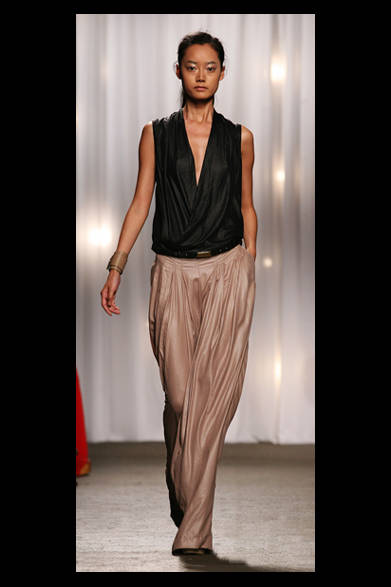 <strong>doo.ri｜ドゥー リー</strong>　2012年春夏コレクション速報