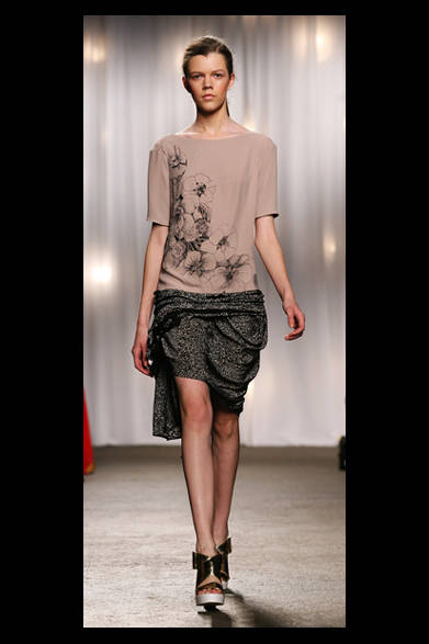 <strong>doo.ri｜ドゥー リー</strong>　2012年春夏コレクション速報